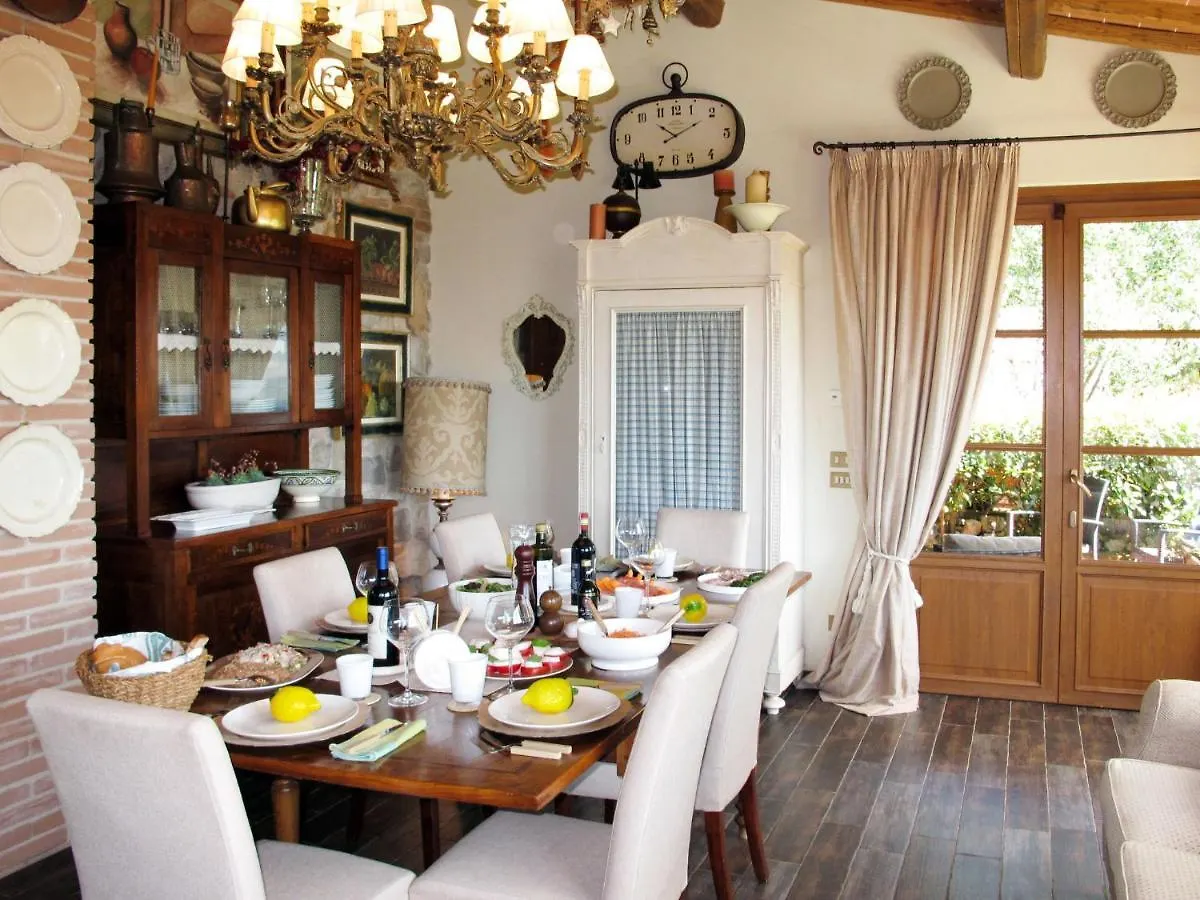 Villa Capo Corso By Interhome Corsanico-Bargecchia